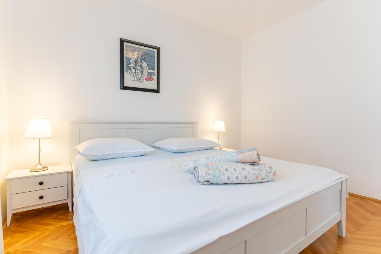 Apartment Luno Kaštela Zewnętrze zdjęcie