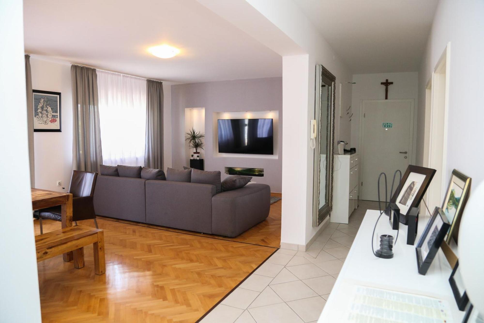 Apartment Luno Kaštela Zewnętrze zdjęcie